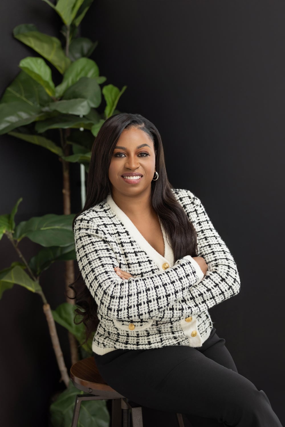 Jasmin, master esthetician at Spa Flow Studio