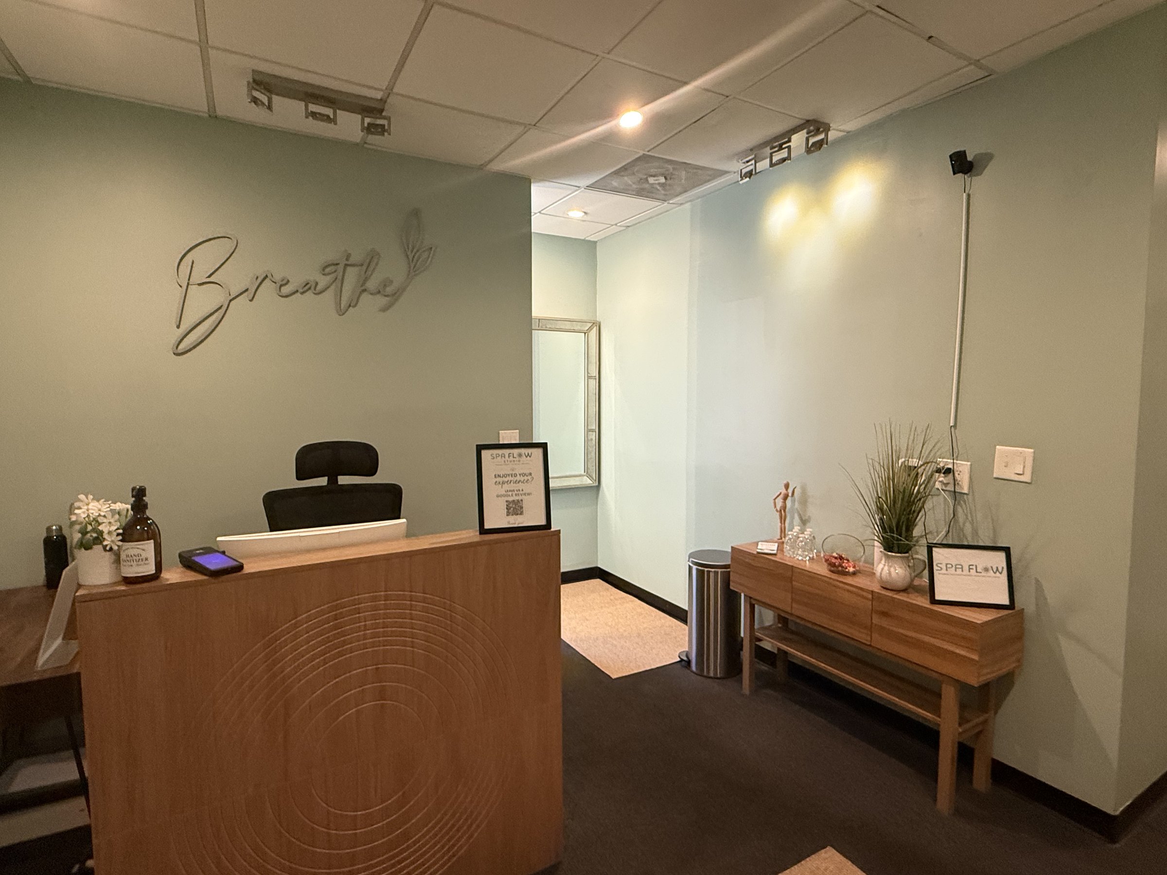 Lobby and reception area at Spa Flow Studio